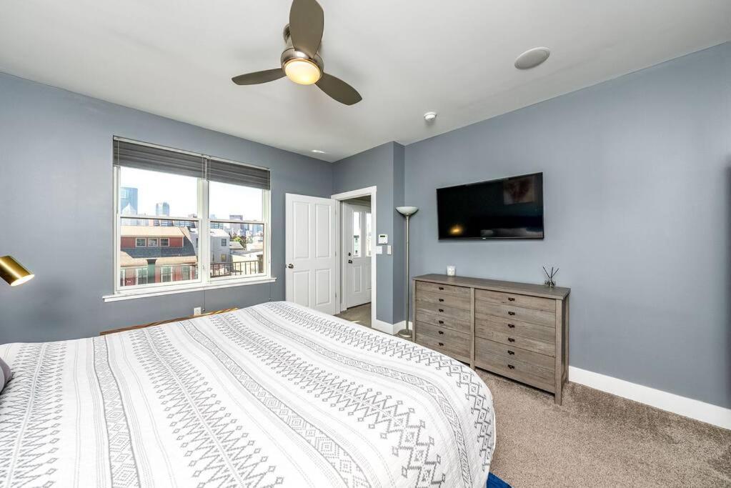 4 Bedroom 3 Bath Sleeps 10 Pet Friendly Private Backyard, 2 Car Garage, City Views, Close To All Stadiums And Casino Pittsburgh Eksteriør bilde
